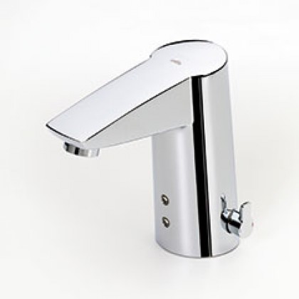 Смеситель сенсорный для умывальника Oras Cubista 2814F